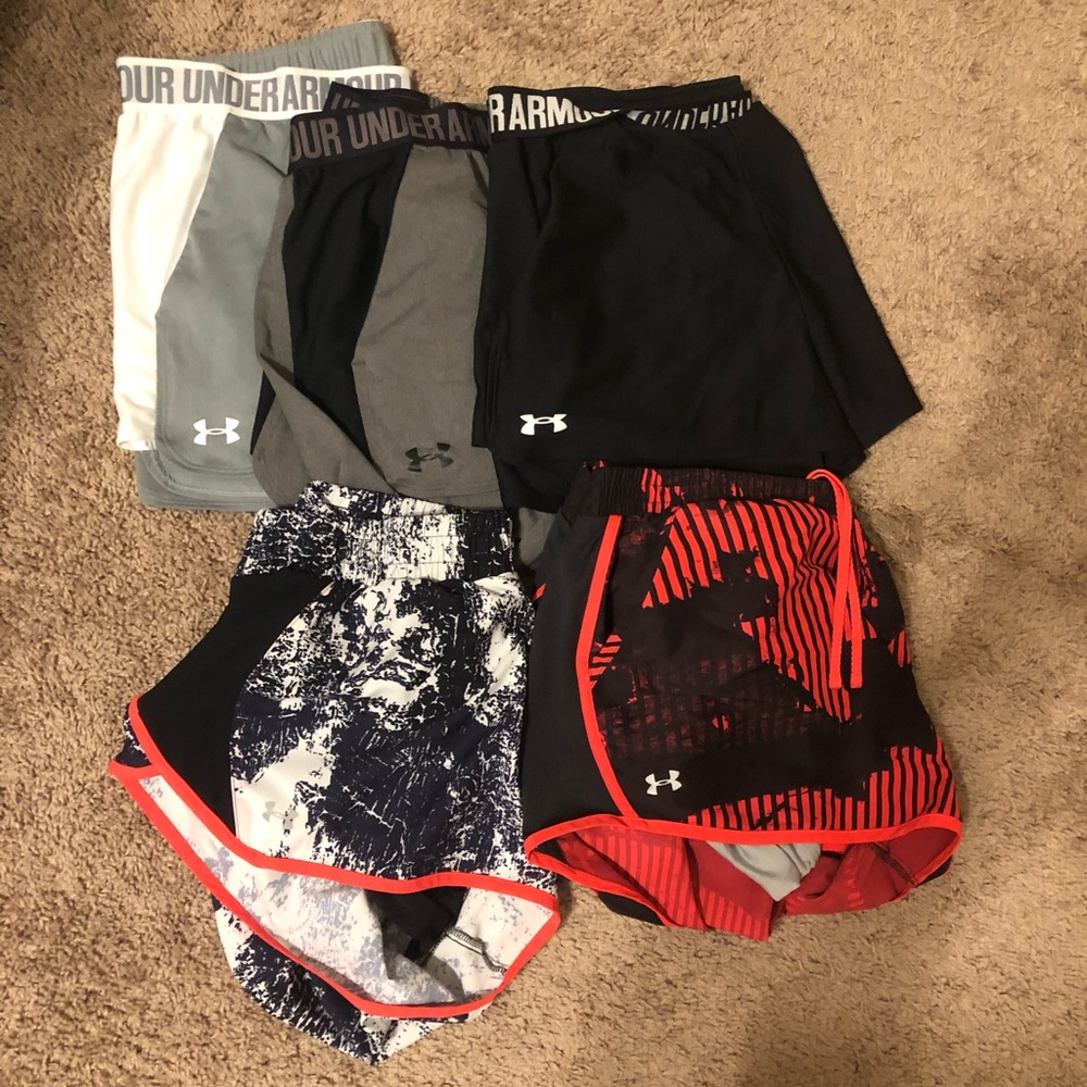 XL under armor running shorts